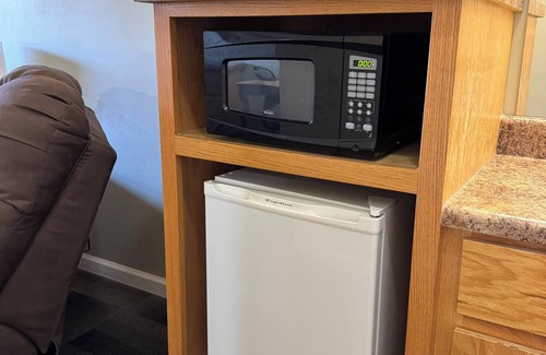 Centre Hotel | Weiss Lake Lodge