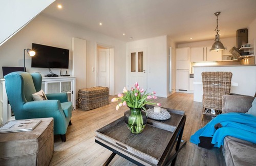 Busum Apartment | Weisse Villa - Apartment für 2 Personen am Hafen von Büsum