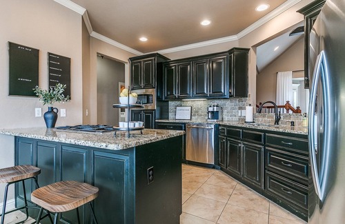 Norman House | Welcome Home to Comfort and Convenience in Norman!
