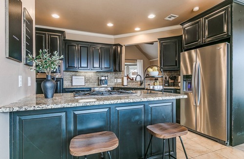 Norman House | Welcome Home to Comfort and Convenience in Norman!