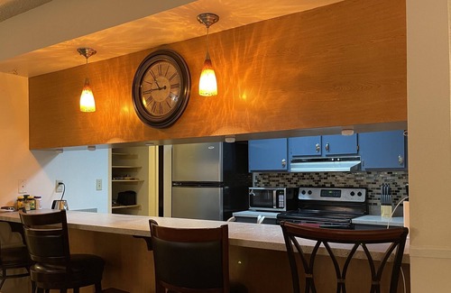 Skyway Condo | Welcome Home