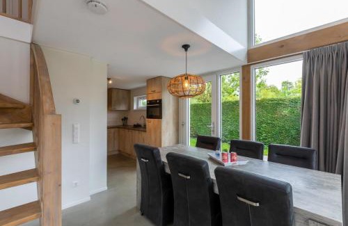 Burgh-Haamstede House | Welcome in - Vrijstaande vakantiewoning De Zonnestraal met ruime tuin - Burgh Haamstede
