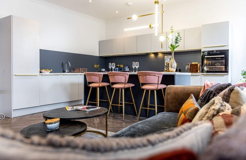 Boston Apartment | Welcome to Apartment 4
