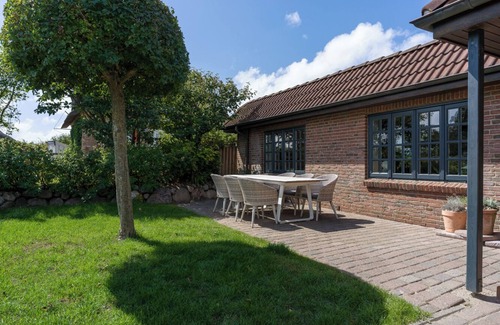Westerland Apartment | Welcome to Beach Bungalow Sylt 1 - your private paradise in the middle of the dunes
