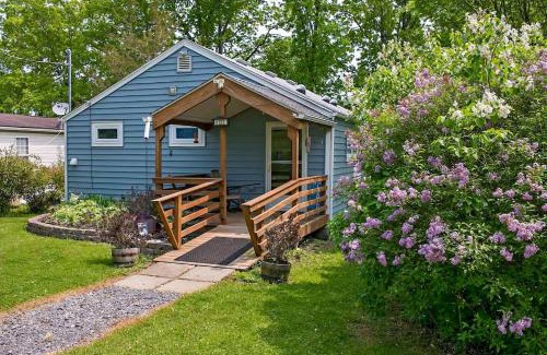 Hammondsport House | Welcome to Blue Bungalow-Waneta