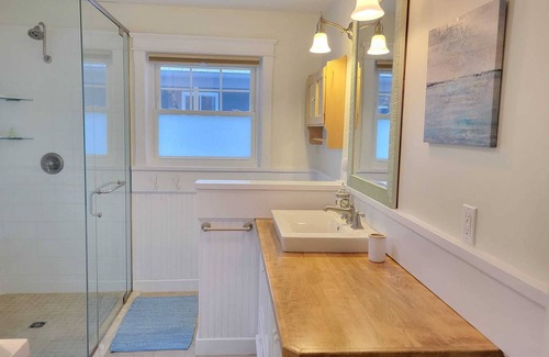 Cressy House | Welcome to Blue County House!