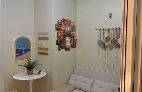 Kapitolyo Condo | ✨ Welcome to Casa Sheridan ✨ Your cozy escape in the heart of the metro 🌿 Whet