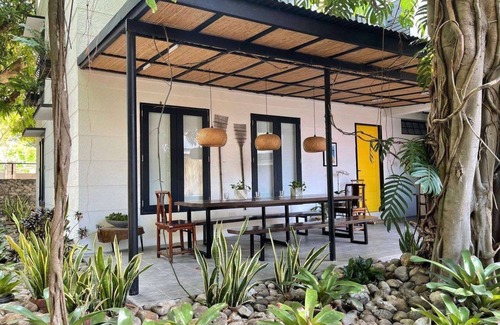 Lian House | Welcome to Coral Suites! A beach house right in the heart of a private cove.