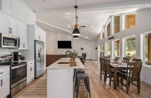 Sedalia House | Welcome to Deckers South Platte River House!