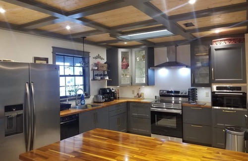 Hernando House | Welcome to Fern Hill Inn- Your Home away from Home!