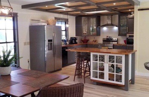 Hernando House | Welcome to Fern Hill Inn- Your Home away from Home!