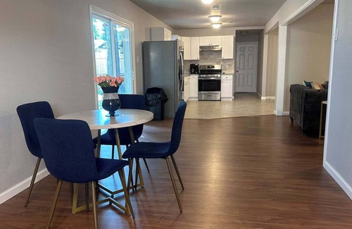 West Arlington Apartment | Welcome to Hackberry Haven, a comfortable retreat in the heart of Arlington, TX! This private master suite is perfect for travelers, students, or medical professionals looking for a quiet, convenient stay.