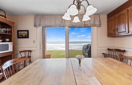 York Beach House | Welcome to Irish Mist!