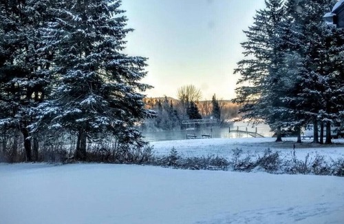 Greater Madawaska House | Welcome to Martha’s Landing