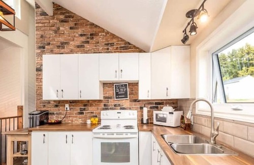 Whitewater Region Cottage | Welcome to Maple Key Trail on the Ottawa River