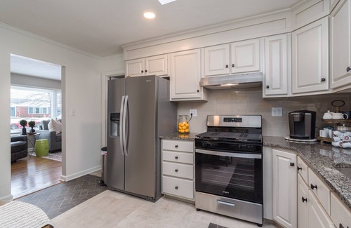 New Albany House | Welcome to Memory Lane!