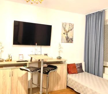Region Hannover District Apartment | Welcome to Messe! Two-bedroom SmartApartment &Balcony