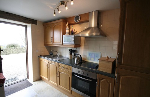 Hope Valley Cottage | Welcome to Milkmaid’s Cottage, where charm meets comfort