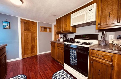 Blossvale House | Welcome to NorthBay Getaway near Sylvan Beach