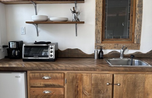 Quesnel Apartment | Welcome to our countryside retreat; 15 minutes outside of Quesnel.