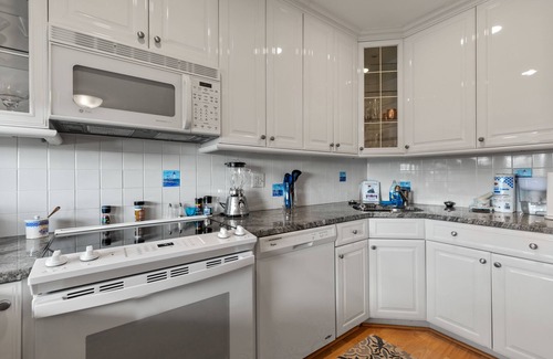 York Beach House | Welcome to Serenity By The Sea -