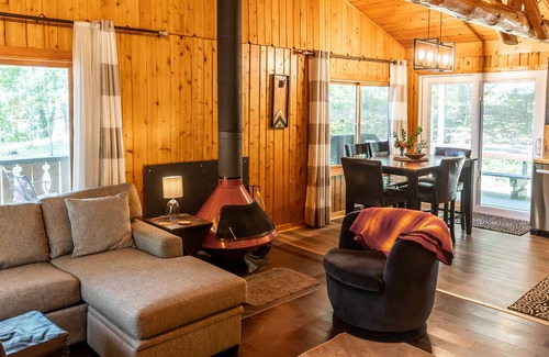 Cohasset House | Welcome to SUGAR SHORE! An Up North Cabin Paradise On Pristine Sugar Lake