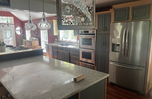Rye House | Welcome to The Beach Hideaway at Jenness Beach, 4 bdr, 2 bath , sleeps 10