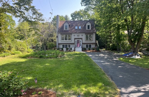 Rye House | Welcome to The Beach Hideaway at Jenness Beach, 4 bdr, 2 bath , sleeps 10