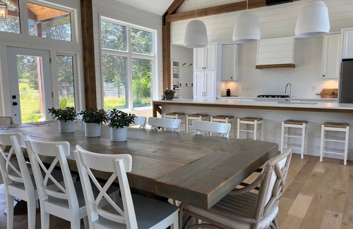 Wellington House | Welcome to the Consecon Ridge