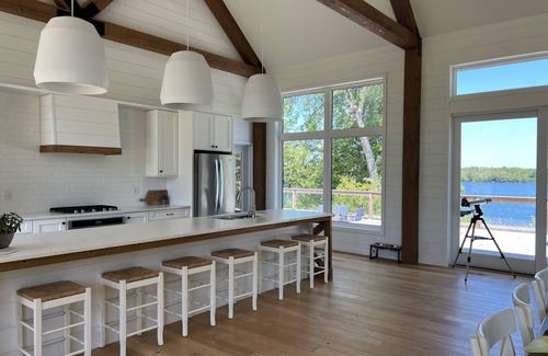 Wellington House | Welcome to the Consecon Ridge