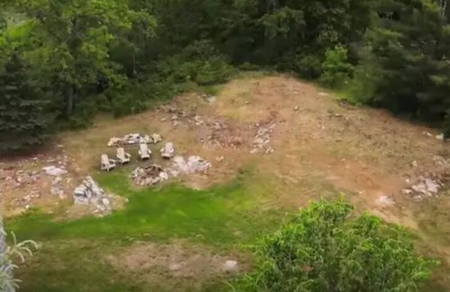 Horton House | Welcome to the Hawk's Nest - 4 Season Cottage