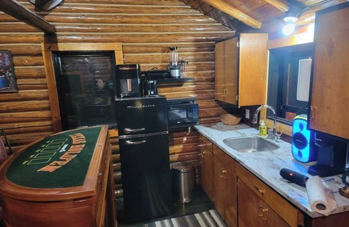 Northern Ontario House | Welcome to The Last Resort