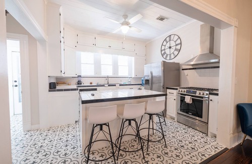 San Jacinto House | Welcome to the stunning Sand Dollar Shores!, A beautifully renovated 4 bedroom,