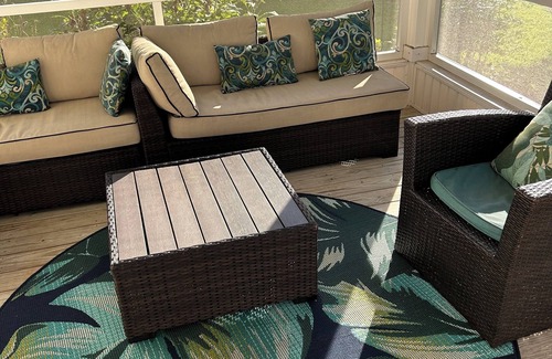 Morehead City House | Welcome To this lovely 2-bedroom home in a gated golf community.