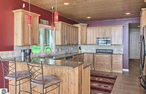 Williamsburg House | Welcome To Twin Palms A Beautiful Oasis On The Chain Of Lakes Near TC