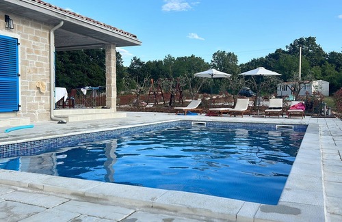 Prkacini Villa | Welcome to Villa Mare Blue, at a charming location close to Rovinj