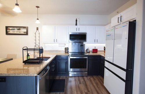 Coeur d'Alene Condo | Welcome to your cozy central retreat in Coeur d'Alene!