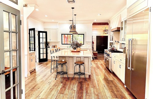 Toluca Lake House | Welcome to your serene oasis in the heart of the city!