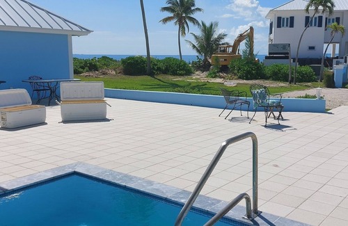 Treasure Cay House | Welcome to Your Tropical Oasis Getaway at Wayward House