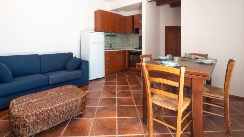 Case Peschiera-Lu Fraili Apartment | Welcomely - Mediterranea
