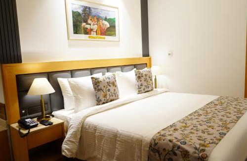 Dharamshala Hotel | WelcomHeritage Natraj, Mcleod Ganj