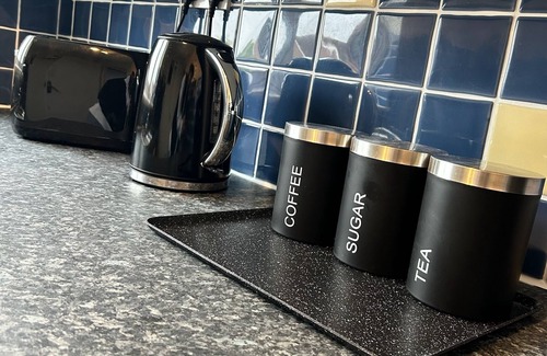 Gloucester Apartment | Welcoming 1BR Gloucester/Cheltenham