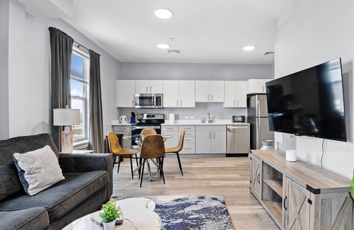 Everett Apartment | Welcoming 1BR Near Encore Boston 7732
