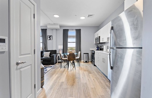 Everett Apartment | Welcoming 1BR Near Encore Boston 7732