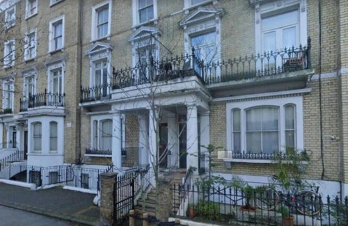 Chelsea Riverside Apartment | Welcoming 2-bedroom apartment with AC in marvelous London