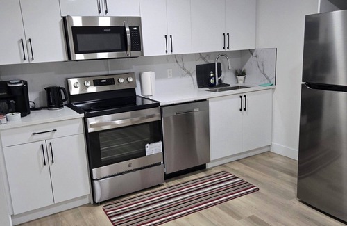 Northeast Edmonton House | Welcoming and Spacious 1-bedroom unit in Edmonton