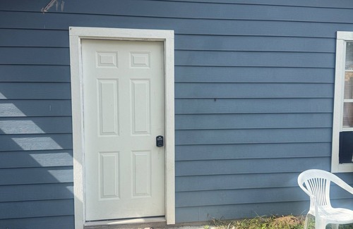 Spring Apartment | Welcoming apartment with private fenced yard