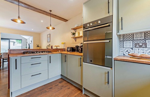 Bourton House | Welcoming holiday home in Bourton on the Water - Ross House