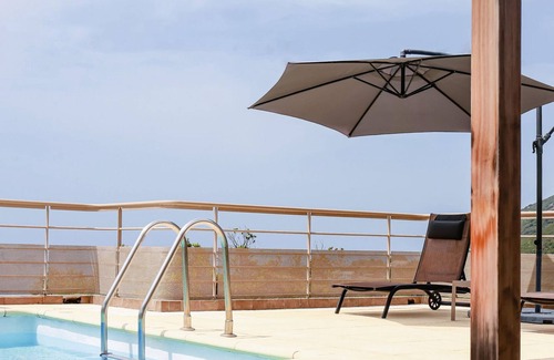 Farinole Villa | Welcoming Villa in Farinole with Private Swimming Pool