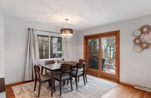 White Lake House | Well appointed Lakefront home